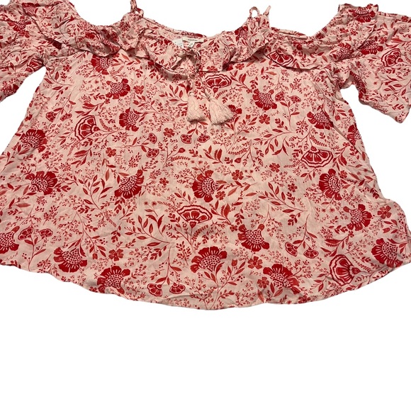 MAURICES Red and White Floral Cold Shoulder Top NWT Plus Size 2X - Picture 4 of 5